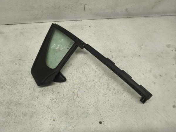 VITRE AVANT GAUCHE PEUGEOT - Vue 1